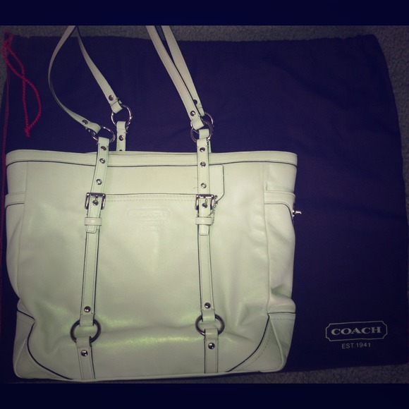 !!REDUCED!!COACH Large White Leather Tote