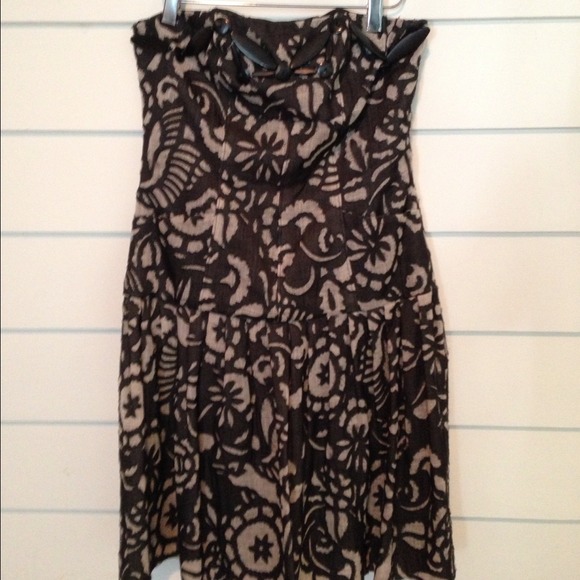 DVD TAM TAM 
Tribal Strapless Mini Dress