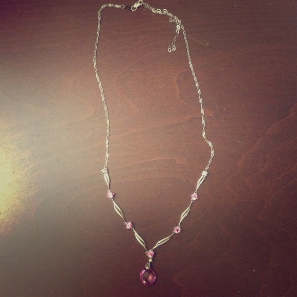 Elegant necklace