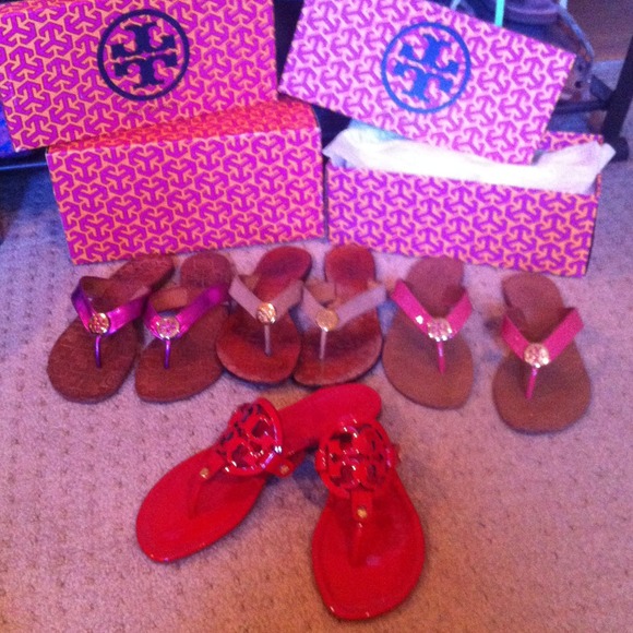 My Tory Burch sandal family (KEEPING)