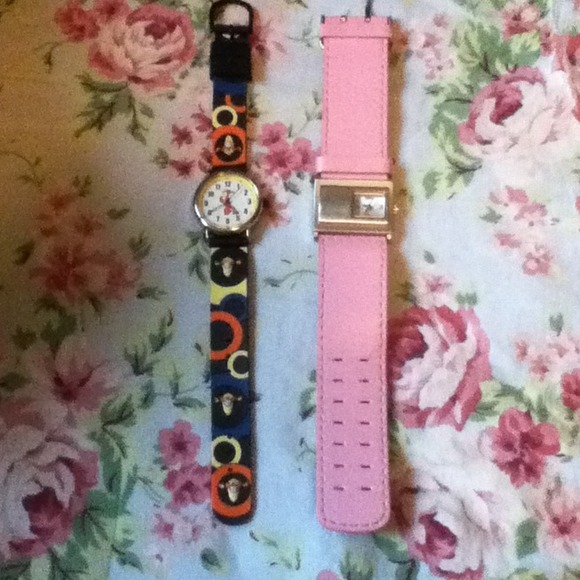 Kids tigger and pink watch