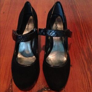 DKNY stacked suede platform/heel