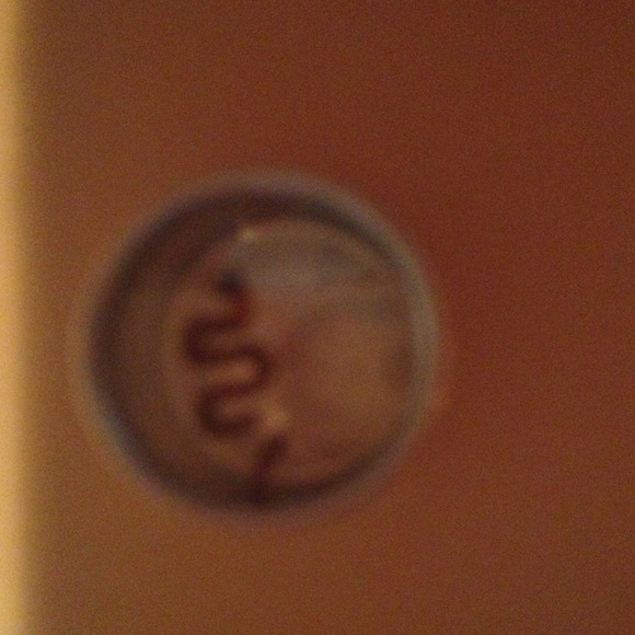 Bindi's - Picture 2 of 2