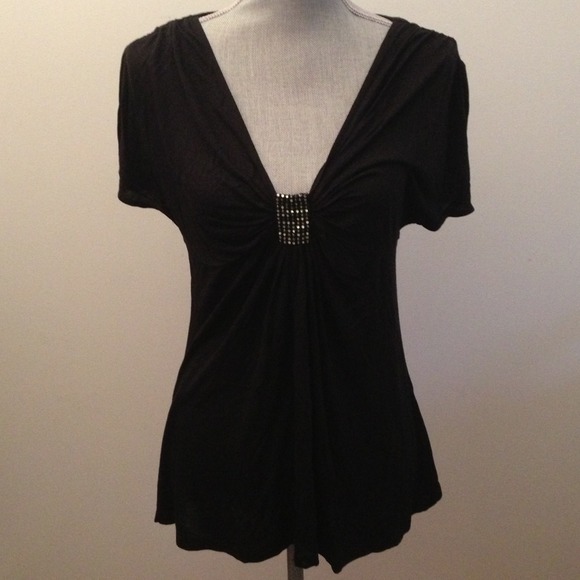 🚫SOLD LOCALLY🚫NWOT Express party rhinestone top
