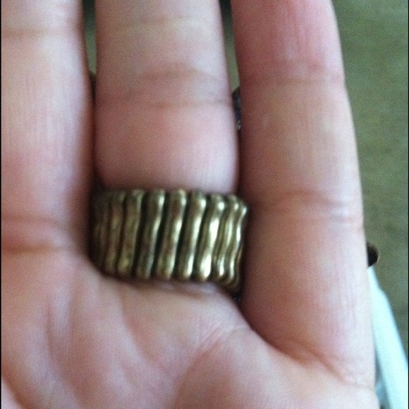 Statement ring! - Picture 3 of 3