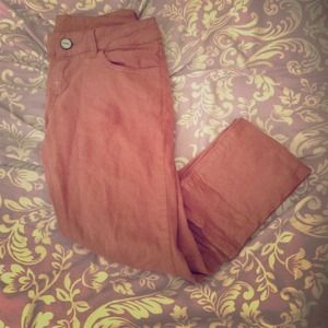 Brownish red mixed skinny jeans.