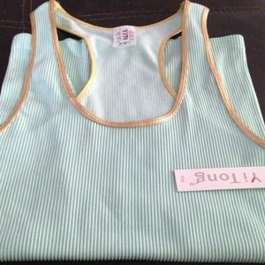 NWT Tank Top👚👚