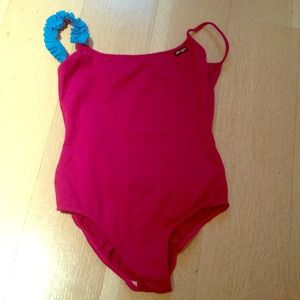 JO AND JAX magenta leotard DanceWear
