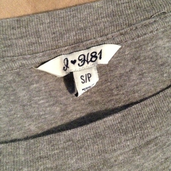 LOVE sweater - Picture 3 of 3