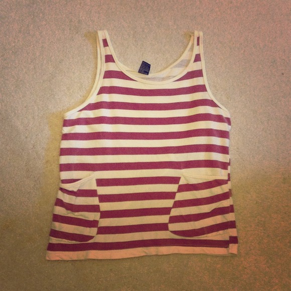 Strip tank top with pockets