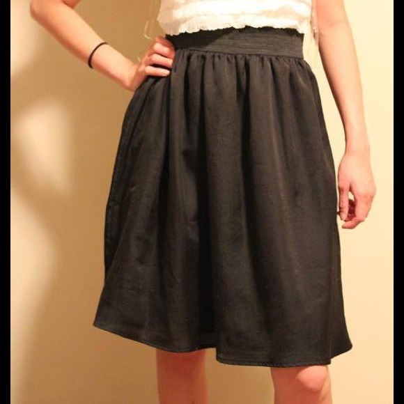 **SOLD** One piece dress - Picture 2 of 2