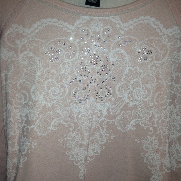 pink sweater - Picture 2 of 3