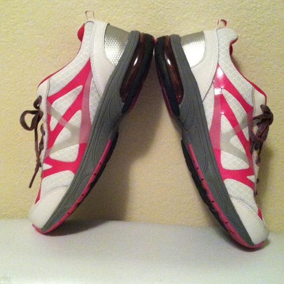 Danskin NOW! white, grey & pink tennis shoes.