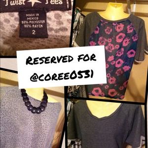 👉RESERVED @coree0531 👈Torrid top and Target top