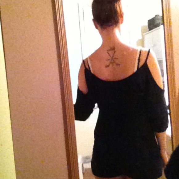 black top - Picture 3 of 4