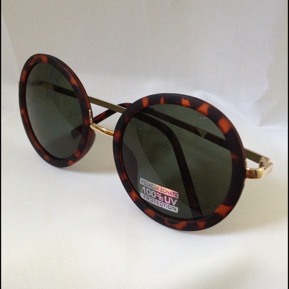 🎉HOST PICK X2🎉 Sunnies - Picture 2 of 3