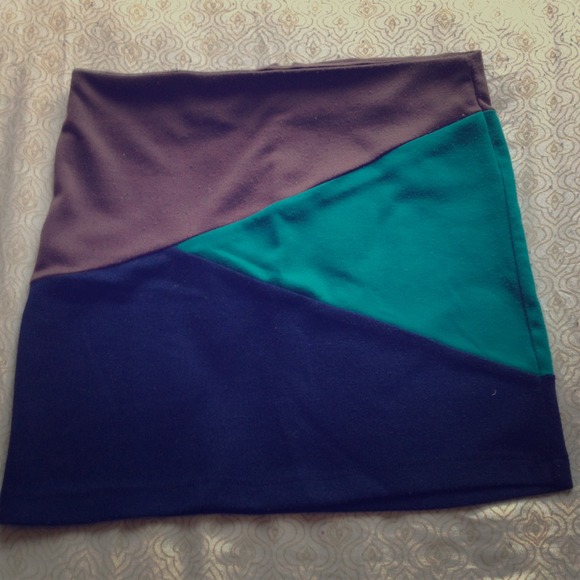 Color blocking forever 21 body con ❤