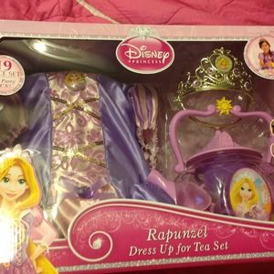 Rapunzel Tea Dress-up set NIb