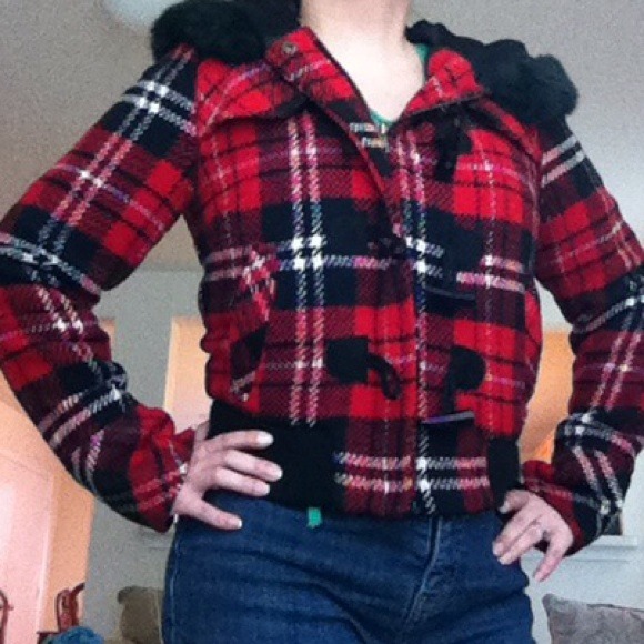 Sold in bundle Cozy Plaid Jacket - Picture 3 of 3