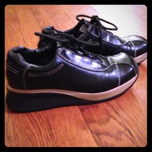 Steve Madden Walking Shoes