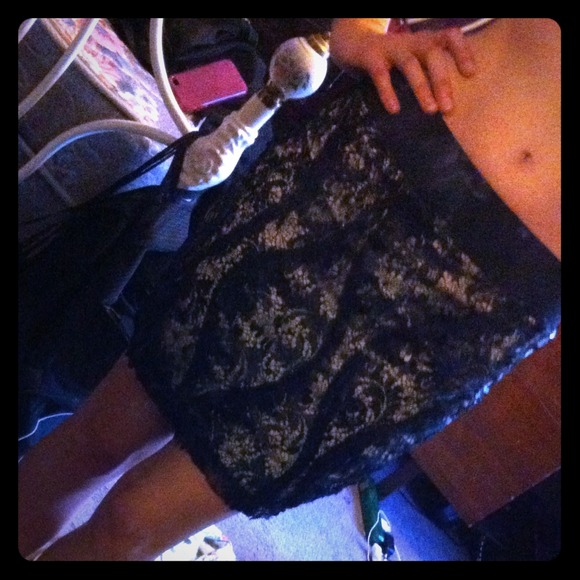 Cute size small pencil skirt!