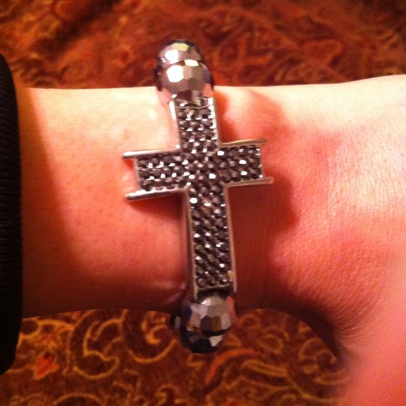 " trade for nattyg115"" Cross Bracelet