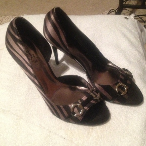 Open-toe high heels.