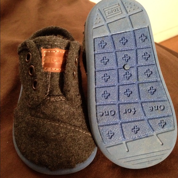 Toms
