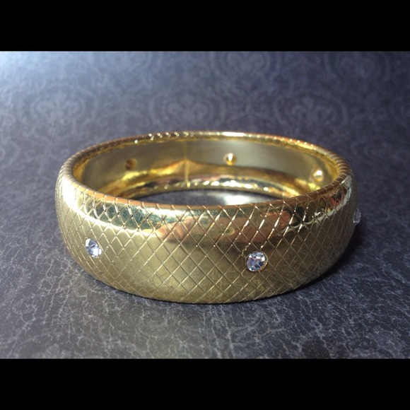 18k Gold Plated & Topaz Fashion Bangle Bracelet
