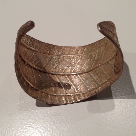 Leaf cuff - Picture 2 of 4