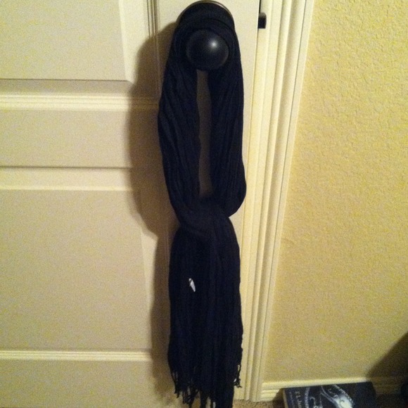 Scarf - Picture 2 of 2