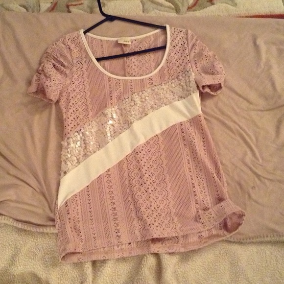 Buckle beige top