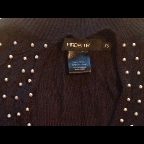 REDUCED💕Arden B.black sweater - Picture 4 of 4