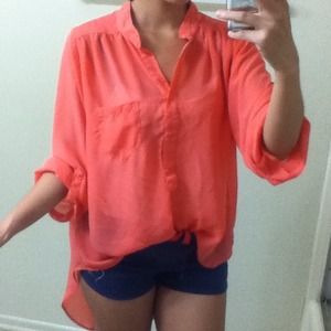 PEACH 3/4 CHIFFON TOP. PRICE IS NEGOTIABLE!!!