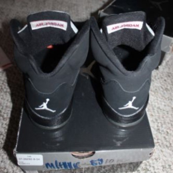 SOLDDDDD 🔥🔥 Metallic 5s sz 5.5y - Picture 3 of 4