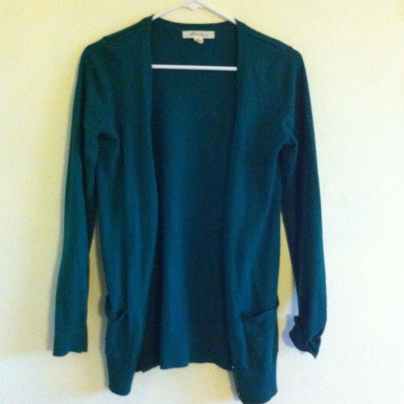 Sweaters - Green boyfriend cardigan