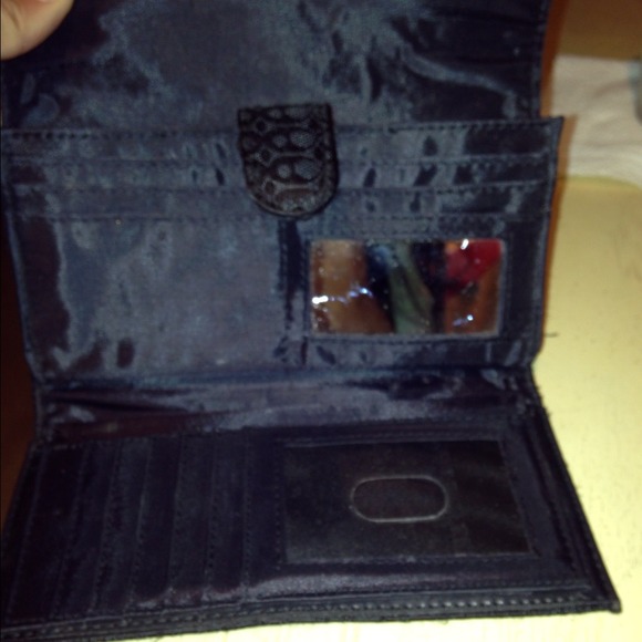 ⛔️SOLD⛔️Black wallet - Picture 3 of 4