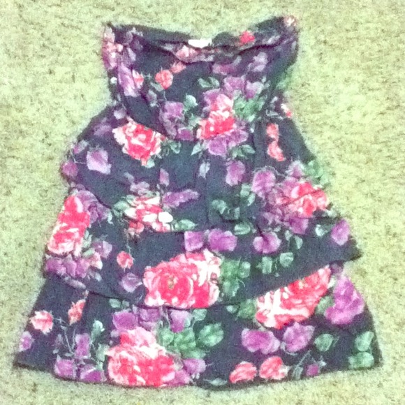 Ruffled top