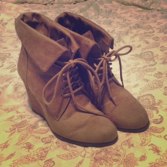 Cute suede boots