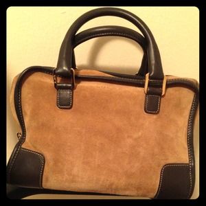 ✨✨🎉HOST 👑 PICK 🎉✨✨AUTHENTIC Vintage Loewe 👜💋