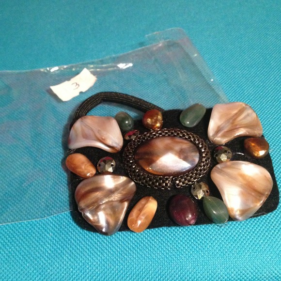 -SOLD IN BUNDLE- Hair Band New with beads