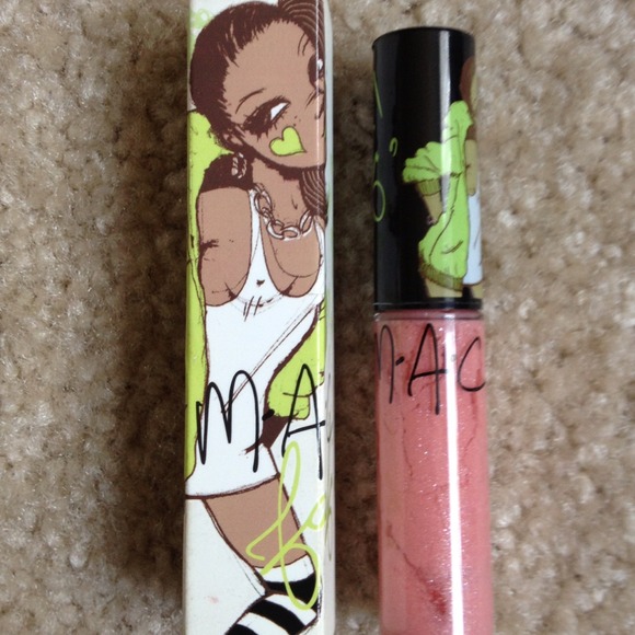 Mac "FAFI" Lipglass SUGAR TRANCE - Picture 2 of 4