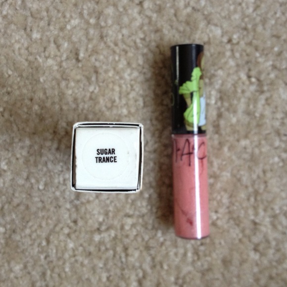 Mac "FAFI" Lipglass SUGAR TRANCE - Picture 3 of 4