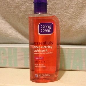 Deep cleaning face wash