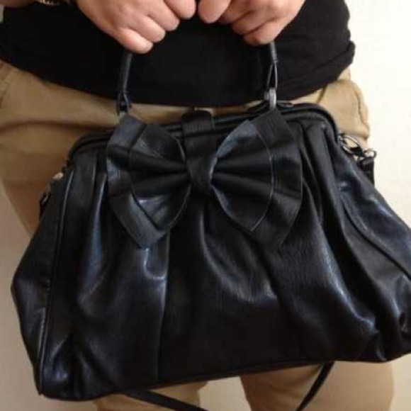 🚫SOLD IN BUNDLE!! 😍Black jessica simpson purse