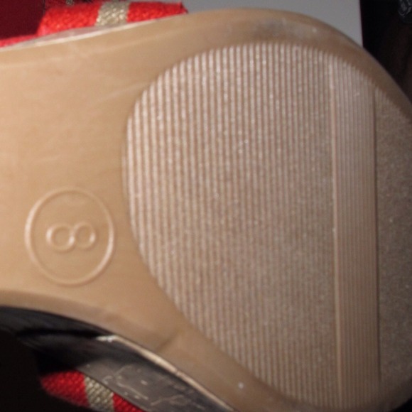 Elastic red strapped wedges - Picture 4 of 4