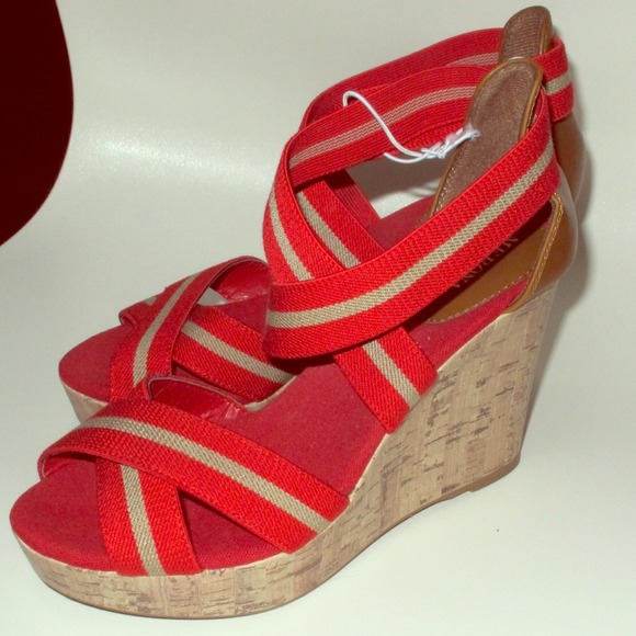 Red elastic strap wedges - Picture 1 of 4