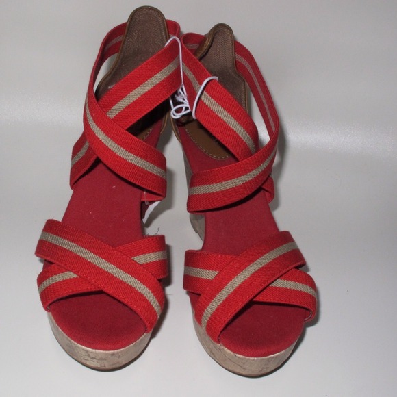 Red elastic strap wedges - Picture 2 of 4