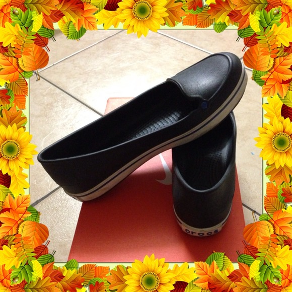 Crocs - Picture 2 of 4