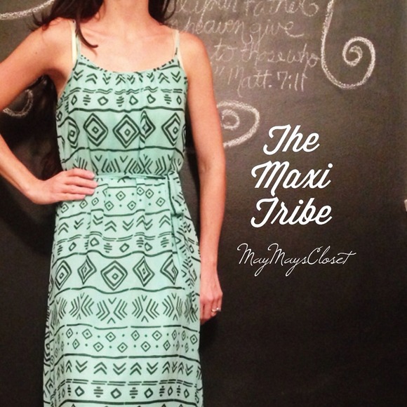 🔷SOLD IN A BUNDLE🔷 🎀 Host Pick 2x 🎀 Maxi Dress